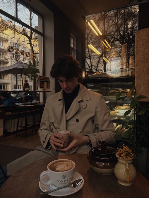 Men Coffee Aesthetic, Guy Drinking Coffee, Cafe Boy, Ralph Lauren Christmas, Nerdy Guys, Aesthetic Poses, Coffee Shop Photography, Inheritance Games, European Men