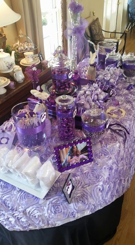 purple candy table Purple Heels Wedding, Purple Candy Table, Purple Candy Bar, Purple Dessert Tables, Sweets Table Ideas, Purple Desserts, Quince Decor, Super Sweet 16, Purple Birthday Party