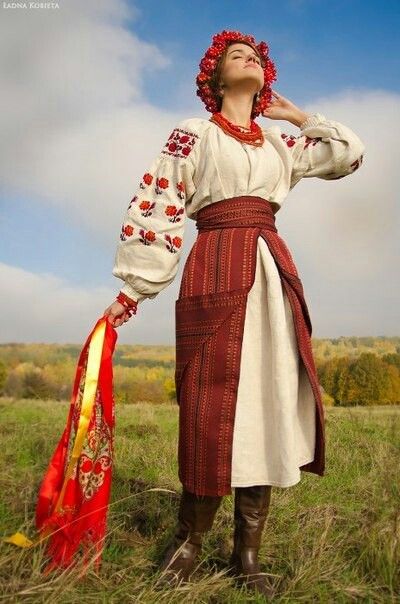 Baltic Culture, Romanian Clothing, Ukrainian Culture, Ukrainian Clothing, Ukraine Women, Ukraine Girls, European Outfit, Art Outfit, Folk Clothing