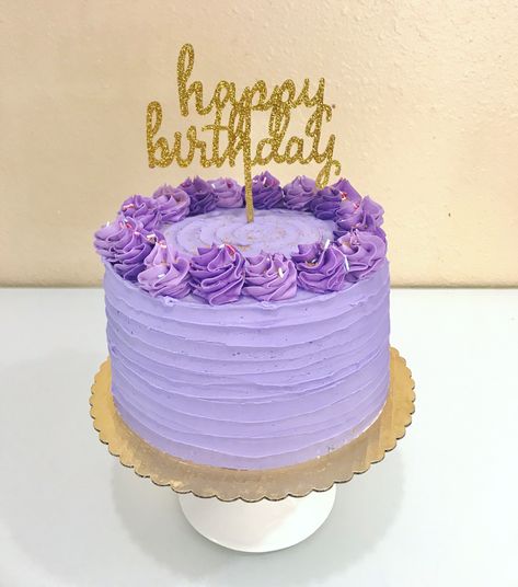 Made this simple cake with shades of purple. Bts Cake Design Purple, Violet Cakes, Birthday Cake Design, Purple Cakes Birthday, Bts Cake, Small Birthday Cakes, Nursing Cake, White Birthday Cakes, Lavender Cake