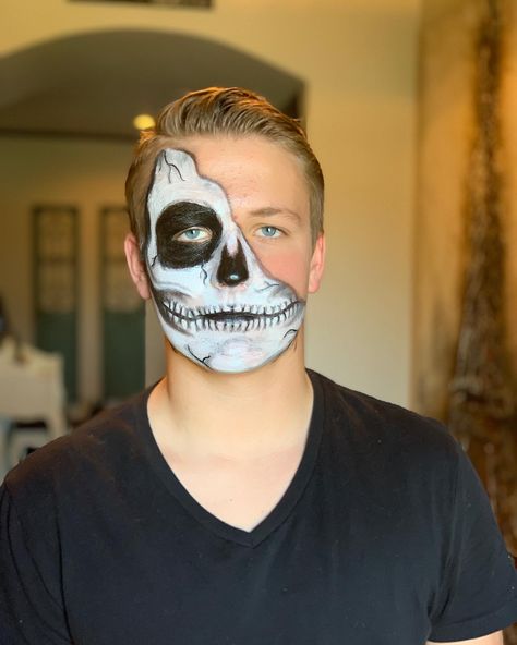 Halloween face painting! Skull/Skelton face Face Painting Skull, Skelton Faces Makeup Men, Men’s Skeleton Makeup Easy, Half Skull Face Paint, Men’s Skull Face Paint, Painted Skeleton, Guy Face, Painting Skull, Half Painted Skeleton Face