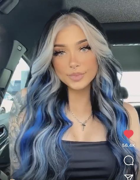 Long Colored Hair Ideas, Blue Hair With Blonde Front Pieces, Fresh Hair Styles For Women, Colored Hair Money Piece, Upcoming Hair Trends 2023, Hair Inspiration Color Short, Cute Split Hair Dye Ideas, Black And Hair Color, Dark Blue Hair With Money Piece