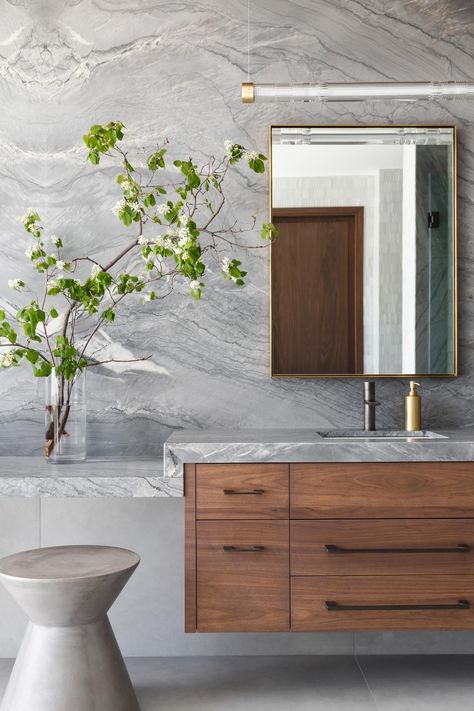 Gallery - Featured Hardware | Sun Valley Bronze Hardware Outdoor Powder Room, Grand Bathroom, Floating Sink Vanity, Bathroom Vision Board, Washroom Storage, Zen Bathrooms, Bathroom Photography, Custom Showers, Floating Sink