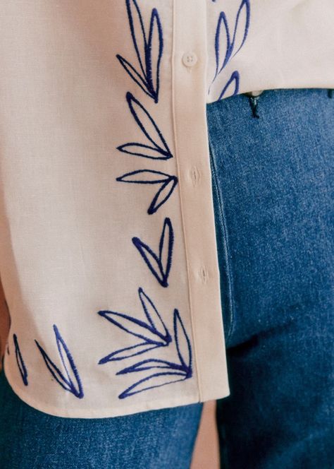 Maxy shirt - Sézane x Roberto Ruspoli - Navy Leaf Embroidery on Ecru Background - Organic Cotton - Sézane Roberto Ruspoli, Embroidery On Shirt, Navy Background, Fashion Diy, Look After Yourself, Embroidery Inspiration, Pajama Sets, Delft, Sewing Inspiration