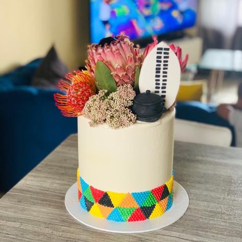 Zulu Traditional Wedding Cakes, African Wedding Cakes, Zulu Traditional Wedding, Zulu Wedding, African Weddings, Traditional Wedding Cakes, Paper Art Design, Traditional Wedding Cake, African Traditional Wedding