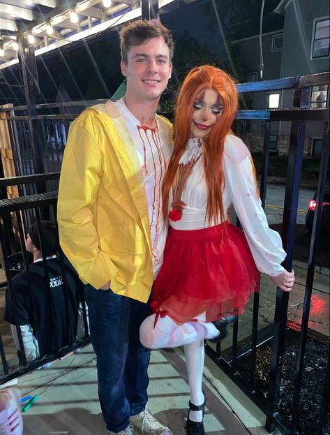 It Clown Couples Costume, Halloween Costumes Couples Red Hair, Red Hair Couples Costume, Red Head Halloween Costumes Couples, Red Hair Halloween Costumes Couple, It The Clown Costume, Redhead Couple Costume, It And Georgie Costume, It And Georgie Costume Couple