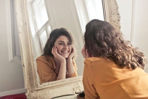 What to say when you talk to yourself: Self-talk and why it matters - Hack Spirit Increase Progesterone, Yoga Facial, Her Campus, Self Talk, Learn To Love, Positano, Body Image, Talking To You, Self Confidence