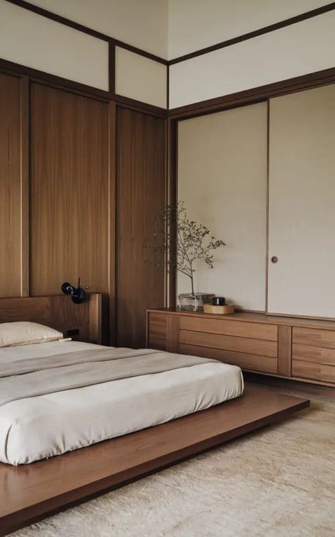 29 Japandi Bedroom Ideas for a Calm and Minimalist Vibe Japandi Bedroom Budget, Japandi Room, Japandi Lighting, Japandi Bedroom Ideas, Japandi Bedroom Design, Japandi Bedroom, Peaceful Space, Japanese Bedroom, Modern Style Bedroom