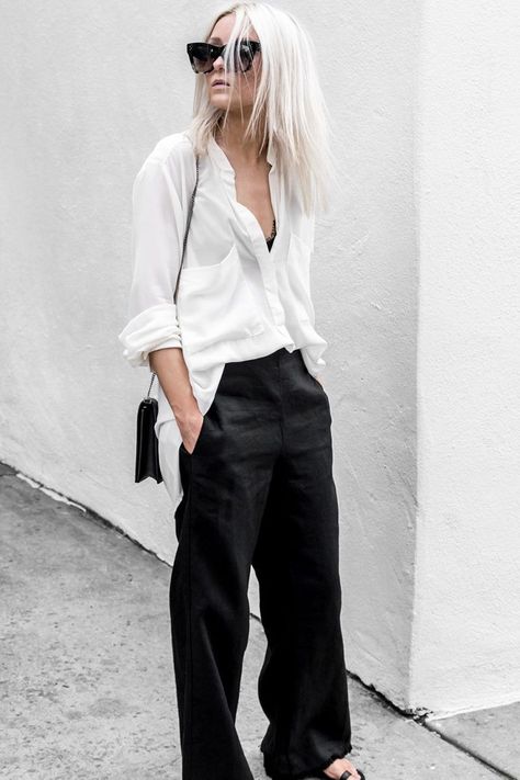 97d0145823aeb8ed80617be62e08bdccdesc52533989ri Minimalist Moda, Black And White Outfit, Moda Chic, 가을 패션, Looks Style, Minimalist Outfit, Look Cool, Look Fashion, White Shirt