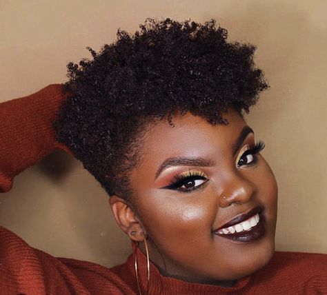 Plus Size Short Natural Hair, Cabelo Plus Size, Black Hairstyles For Round Faces, Short Hair Plus Size, Twa Hair, Big Chop Hairstyles, Afro Styles, Big Chop Natural Hair, Plus Size Hairstyles