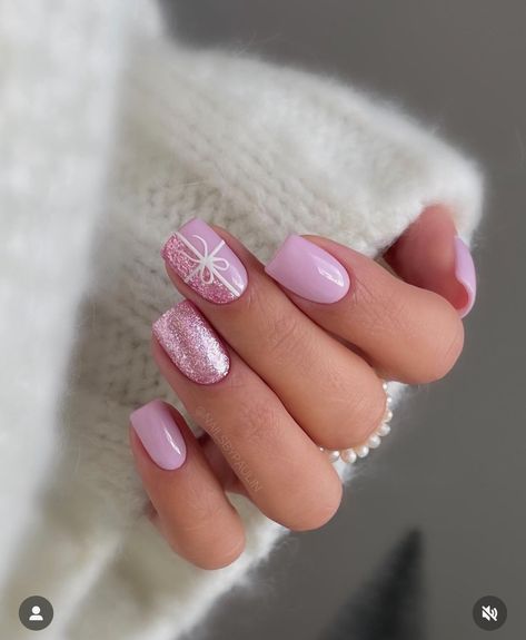 Nail Art Noel, Ideas Navideñas, Milky Nails, Red Christmas Nails, Nagel Tips, Cute Christmas Nails, Christmas Nails Easy, Christmas Gel Nails, Simple Gel Nails