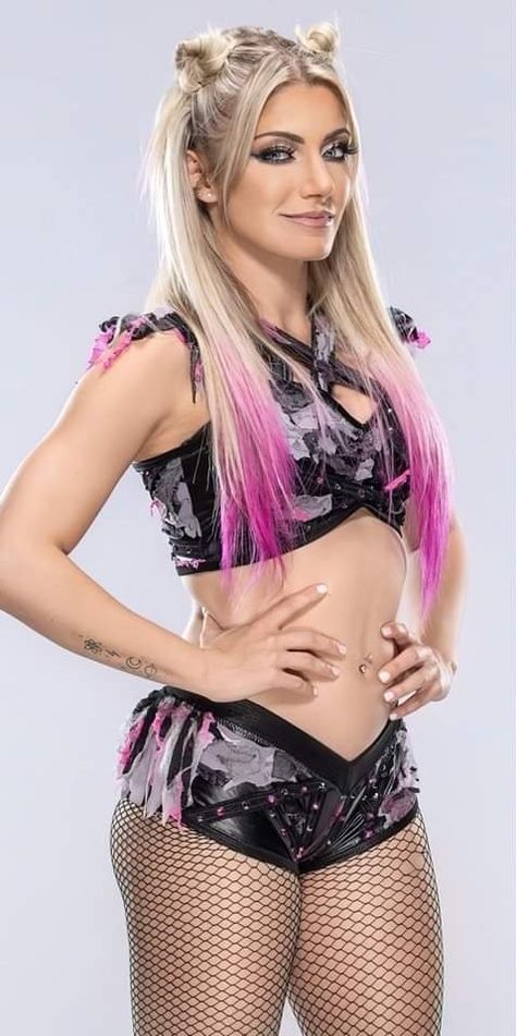 Alexa Bliss Wwe, Alexis Bliss, Wwe Raw Women, Wwe Outfits, Lexi Kaufman, Aj Lee, Rhea Ripley, Brunette Models, Wwe Female Wrestlers