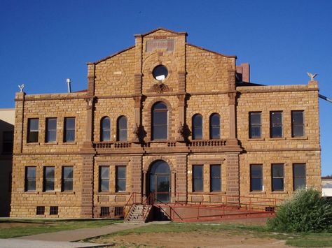 Santa Rosa New Mexico, Taos Ski Valley, New Mexico History, Building An Addition, New Mexico Homes, Taos Pueblo, Scenic Railroads, Blue Hole, Land Of Enchantment