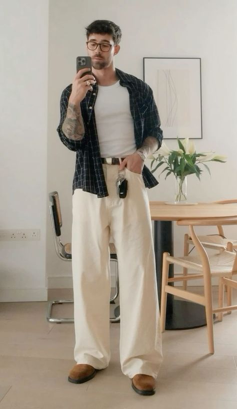 Spain Outfit Ideas Men, Office Old Money, Old Money Fashion, Money Clothes, Chique Outfit, Casual Chic Outfits, Money Fashion, Pants Outfit Men, Classy Outfits Men