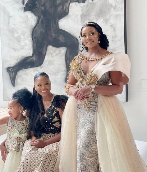 Zulu Traditional Wedding Dresses, South African Wedding Dress, Zulu Traditional Wedding, African Wedding Dresses, South African Traditional Dresses, Couples African Outfits, African Bridal Dress, African Traditional Wear, African Traditional Wedding Dress