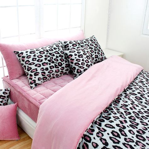 Pink Leopard Microfiber Full Duvet Cover Set by BHDecor on Etsy, $185.95