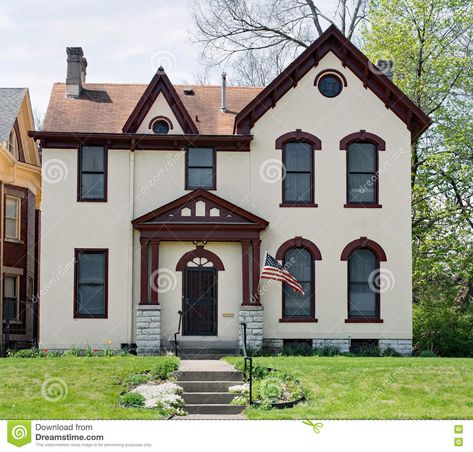 Cream Stucco House, House With Brown Trim, Float House, Stucco House, House Trim, Beer Float, Stucco Homes, Brown House, Black Windows