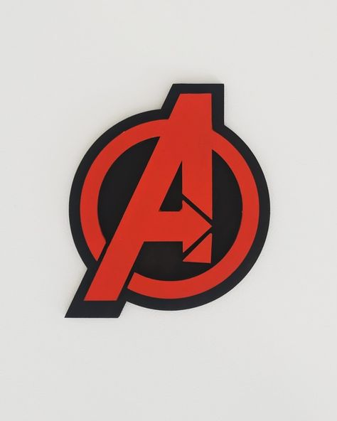 Avengers Logo Drawing, Marvel Sign, Avengers Sign, Senior Jackets Patches, Marvel Names, Neha Choudhary, Avengers Painting, Iron Man Cartoon, Senior Jackets