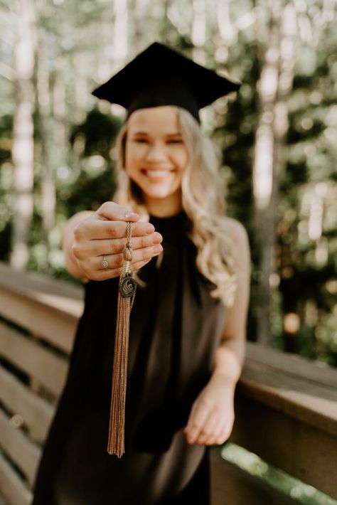 Kristina, Class of 2020 #ucfclassof2020 #ucfsenior #ucfgrad #ucfgraduationphotos #ucfgraduationphotographer #orlandophotographer #orlandoseniorphotographer #orlandograduationphotographer #orlandoweddingphotographer #floridaseniorphotographer #floridaphotographer #floridaweddingphotographer Grad Cap Pictures Senior Photos, Bachelors Degree Pictures, Graduate Portraits, Ideas For Graduation Pictures, Picture For Graduation, Graduations Pics, Graduating Pictures Ideas, Aesthetic Graduation Pictures High School, Formal Graduation Pictures