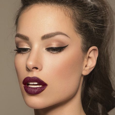 Plum lipstick                                                       … Plum Lipstick Makeup, Plum Makeup, Wedding Hairstyles And Makeup, Plum Lipstick, Plum Lips, Perfect Cat Eye, Cat Eye Makeup, Eye Lift, Winter Makeup