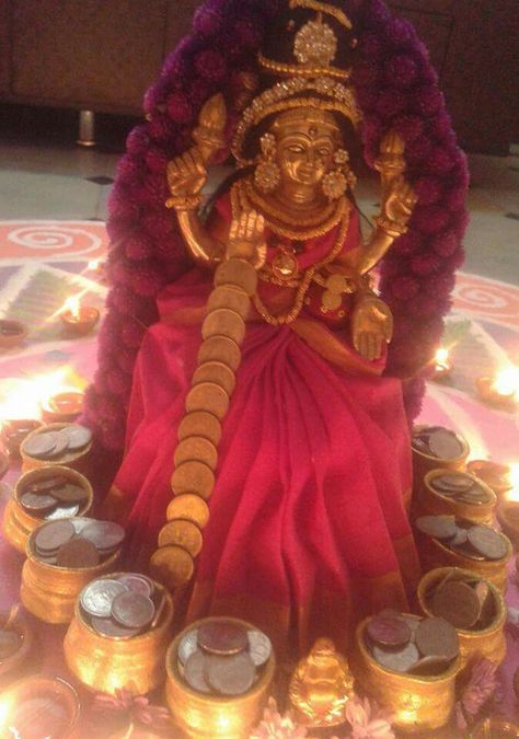 Lakshmi Laxmipujan Decoration Diwali, Dhanteras Decoration Ideas, Gauri Decoration, Arti Thali Decoration, Laxmi Pooja, Kalash Decoration, Varalakshmi Vratham, Mandir Decoration, Pooja Decor