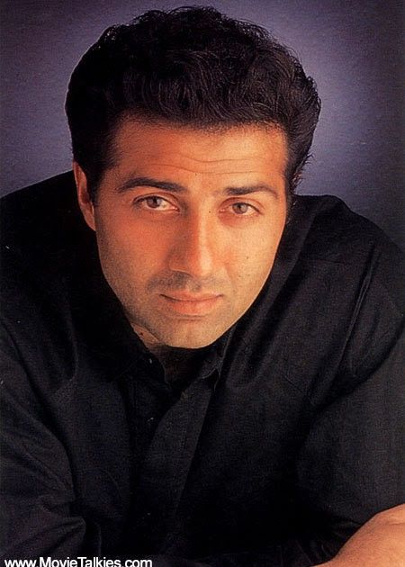 Sunny Deol, Indian Jewellery Design Earrings, Indian Jewellery Design, Actors Images, Jewelry Design Earrings, Design Earrings, Actor Photo, Jewellery Design, Indian Jewellery