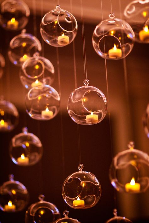 reception decor details - floating bubbles with candles - photo by Washington DC based wedding photographers Holland Photo Arts Wedding Setup, Soya Mumu, Wedding Photo Gallery, Harry Potter Wedding, Hanging Candles, Wedding Lights, Glass Candle Holders, Glass Candle, Clematis