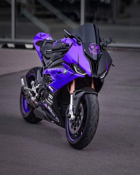 Bmw 1000rr, Purple Motorcycle, Motorcycle Couple, Image Moto, Dream Cars Bmw, Motorcross Bike, Bike Aesthetic, Vehicle Care, Custom Sport Bikes