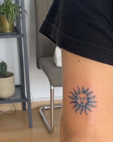 Sun Tattoo Around Elbow, Patchwork Sun Tattoo, Sun Patchwork Tattoo, Sun Around Elbow Tattoo, Sun Tattoo On Knee, Back Of Arm Sun Tattoo, Sun With Eye Tattoo, Blue Sun Tattoo, Sun Tattoo Shoulder For Women