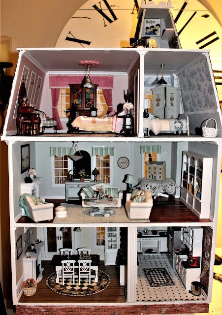 Alison Jr Dollhouse, Victorian Dollhouse Interior, Dollhouse Interior, Dollhouse Decorating, Open Floor Plan Kitchen, Diy Barbie House, Shabby Chic Table, Doll House Plans, Dollhouse Projects