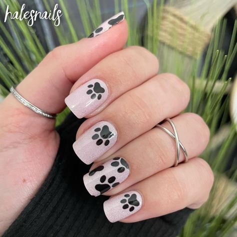 Dog Print Nails, Dog Themed Nails, Dog Paw Nail Art, Vet Nails, Dog Nails Design, Paw Print Nail Art, Puppy Nails, Paw Print Nails, Dog Nail Art