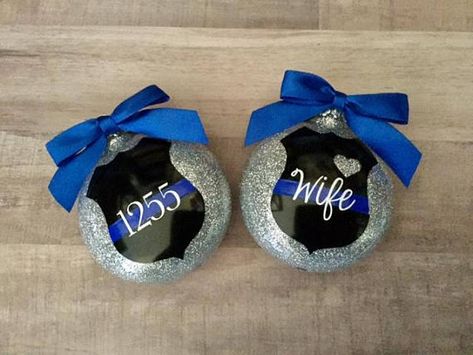 Police Ornaments, Police Christmas Ornaments, Vinyl Christmas Ornaments, Police Crafts, Kids Tree Ornaments, Yuletide Decorations, Police Christmas, No Greater Love, Cowboy Crafts