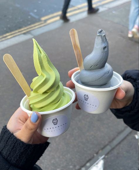 Japanese Soft Serve Ice Cream, Soft Serve Society, Soft Serve Aesthetic, Japanese Soft Serve, Street Food Dessert, Ice Cream Soft Serve, Snack Aesthetic, Milk Bear, Cafe Idea