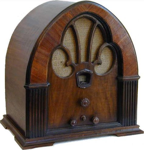 Picture of Inspiration: Philco, RCA, and other vintage radios Locked Door, Golden Age Of Radio, Old Time Radio, Juke Box, The Lone Ranger, Retro Radio, Antique Radio, Old Radios, Lone Ranger