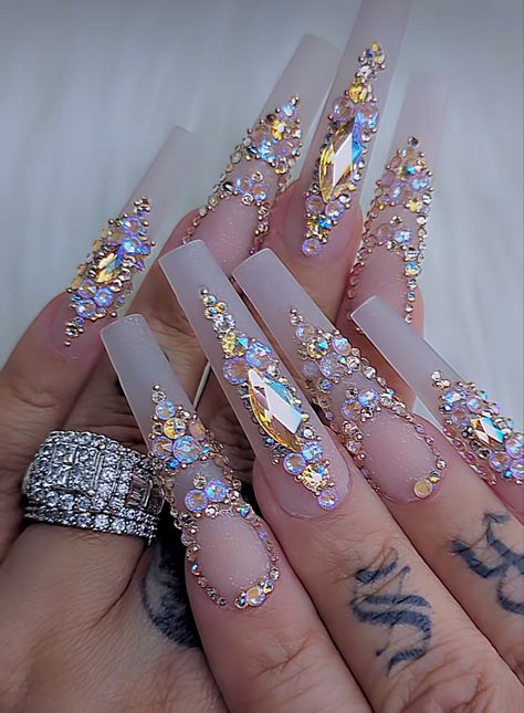 Nail Designs Rhinestones Bling, Fancy Long Nails, Classy Bling Nails, Fancy Nail Designs Classy Bling, Long Nail Rhinestone Designs, Royalty Nail Designs, Nail Diamond Placement Ideas, Diamond Placement On Nails, Glitz And Glam Nails