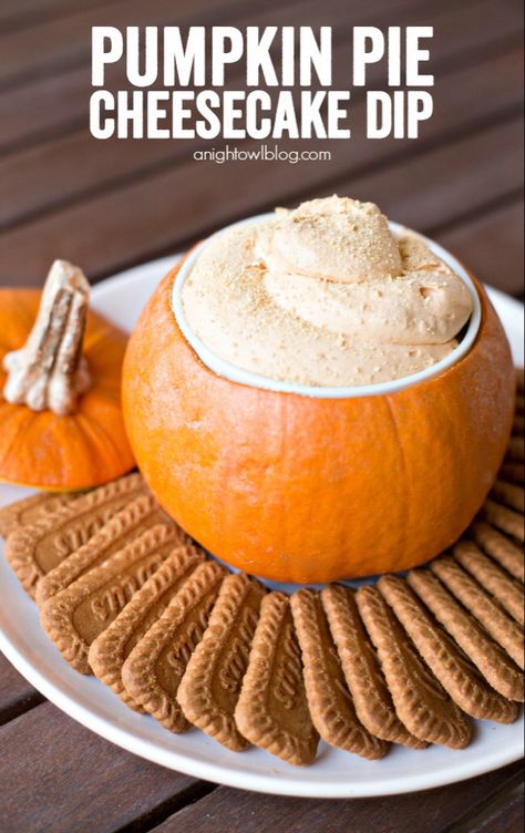 Pumpkin Pie Cheesecake Dip, Recetas Halloween, Halloween Punch, Pumpkin Dip, Pumpkin Pie Cheesecake, Pie Cheesecake, Fall Appetizers, Cheesecake Dip, Sweet Dips