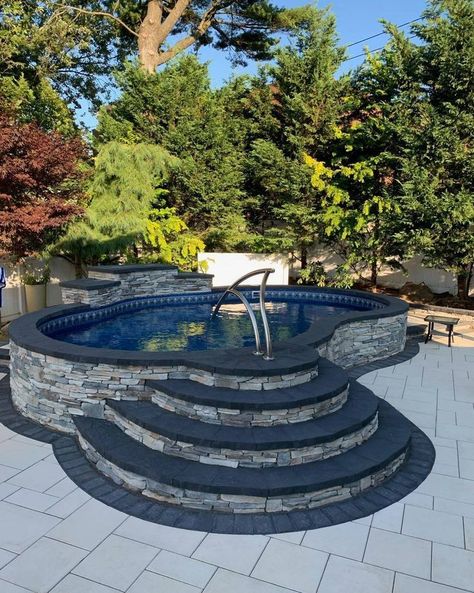 Pool Patio Designs, Oberirdischer Pool, Landscaping Around Pool, Ideas De Piscina, Dream Backyard Pool, Best Above Ground Pool, Outdoor Pool Area, Pools Backyard Inground, Above Ground Pool Landscaping