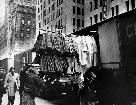 Martin Braunstein supervises loading of garments in the Garment District on Jan. 31, 1967. Sabine Weiss, Garment District Nyc, Robert Doisneau, Luxury Marketing, West Side Story, Garment Industry, Voyage Europe, Bnw Photography, World Photography