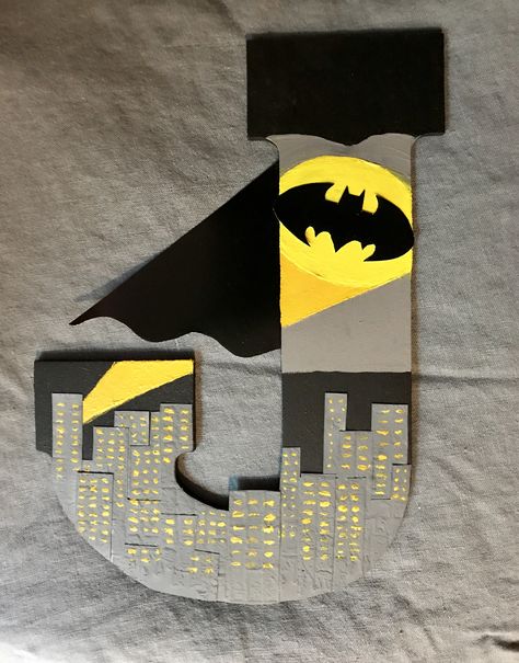 Batman Inspired Initial J. Wooden Monogram; Just Jenn Home Arts Batman Crafts For Boyfriend, Diy Batman Gifts, Batman Gift Ideas For Boyfriend, Batman Diy Gifts, Batman Gifts For Boyfriend, Batman Gift Ideas, Batman Crafts, Batman Valentines, Diy Batman