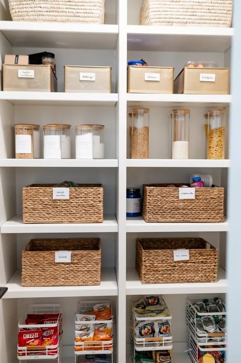 13 Pantry Organization Ideas To Transform Your Kitchen Modern Kitchen Organization Ideas, Basket Pantry Organization, Bookshelf Pantry Ideas, Snack Shelf Organization, Reach In Pantry Organization, Simple Pantry Organization, Pantry Shelf Organization Ideas, Food Pantry Organization, Organized Pantry