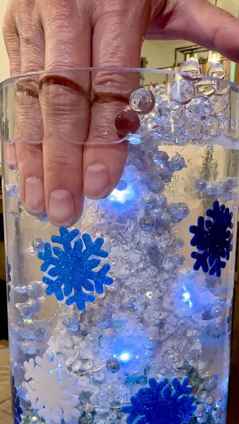 Water Gel Beads Centerpieces Christmas, Water Beads Christmas Centerpiece, Clear Orbeez Centerpieces, Water Beads Christmas, Waterbeads Centerpiece Diy, Water Gel Beads Centerpieces, Orbeez Centerpieces, Water Beads Ideas, Water Beads Centerpiece