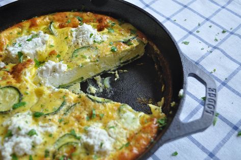 Ricotta Quiche, Fritata Recipe, Feta Frittata, Zucchini Ricotta, Zucchini Breakfast, Vegetable Quiche, Frittata Recipe, Ricotta Recipes, Boozy Brunch