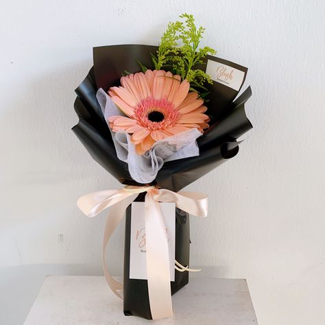 Gerbera Bouquet Wrap, Single Gerbera Bouquet, Gerbera Daisy Bouquet, Single Bouquet, Gerbera Bouquet, Single Flower Bouquet, Diy Bouquet Wrap, Saying Hello, Daisy Bouquet