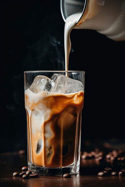 Coffee Barista, Mushroom Coffee, Coffee Images, Coffee Pictures, Brown Ceramic, Ice Coffee Recipe, Coffee Photography, Cold Coffee, Iced Latte