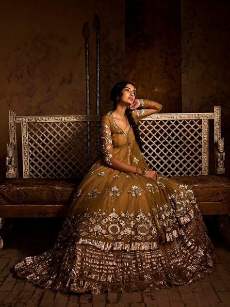 5 Of The Most Extravagant And Stunning Bollywood Costumes Ever Latest Bridal Dress Design, Silver Bridal Dress, Mastani Dress, Desi Wedding Dresses, Bollywood Dress, Pakistani Wedding Outfits, Pakistani Bridal Dresses, Pakistani Wedding Dresses, Bridal Dress Design