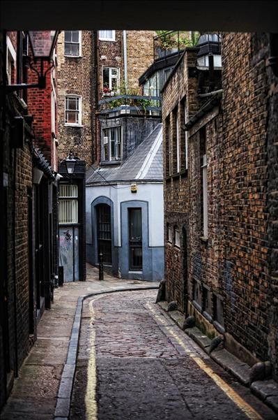 The historical neighborhood of Fitzrovia in London. Check out Londons top 10 historical walks at TheCultureTrip.com. Click on the image to explore them. (Image via walks.com) Neighborhood Walk, Hidden Passage, Medieval Village, England And Scotland, London Town, Old London, London Love, London Life, London Eye