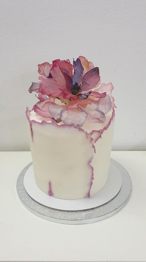 Sheet Cake Designs, Sugar Sheets, Birthday Cake Decorating Ideas, Wafer Paper Cake, Buttercream Cake Decorating, Elegant Birthday Cakes, Creative Cake Decorating, Cake Decorating Ideas, Gateaux Cake