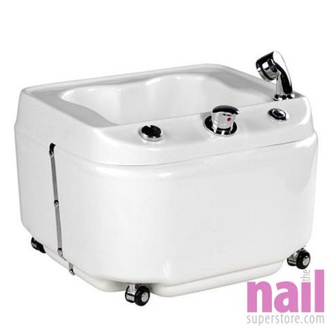 EuroStyle Portable Hydra Jets Pipeless Pedicure Spa with Built In Drain Pump | Ready To Use - No Plumbing Required Pedicure Station Ideas, Beach Pedicure, Pedicure Soak, Pedicure Station, Home Hair Salons, Spa Pedicure Chairs, Spa Pedicure, Portable Spa, Home Nail Salon