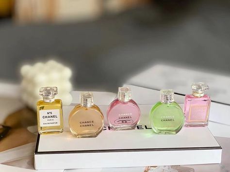 Mini Chanel Perfume, Tiny Perfume Bottles, Mini Perfumes Aesthetic, Chanel Perfume Collection, Mini Perfume Aesthetic, Mini Perfume Collection, Mini Perfume Bottles, Organization Perfume, Perfume Branding