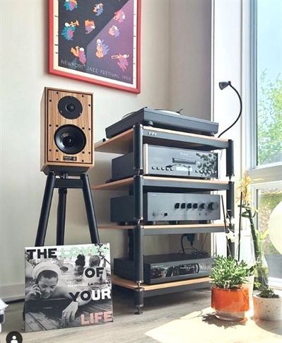 Vintage Stereo Cabinet, Vinyl Record Furniture, Vinyl Record Room, Turntable Setup, Audiophile Room, Hifi Room, Hifi Stand, Hifi Furniture, Audiophile Music